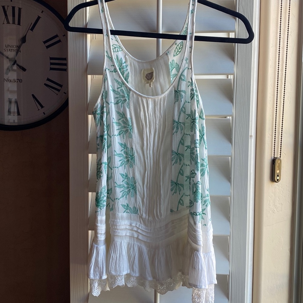 Lilka Women’s Tank Top
